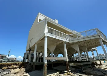 Beyonce's mom's Galveston beach house being called 'nuisance'