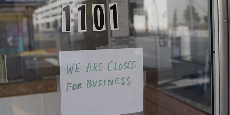 Convenience Chain to Close 272 Stores of Its Nearly 500 New York Locations