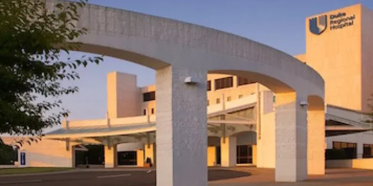 Five Alabama hospitals to be sold in $450 million deal