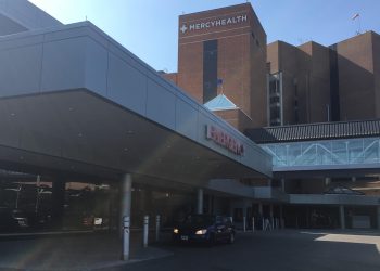 Suspect escapes from St. Vincent Medical Center while in custody of police.