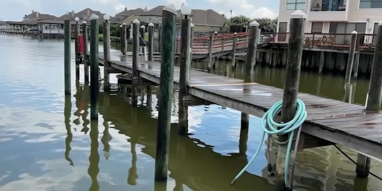 Weeks after a lady was found hanging at the pier in League City, another woman was discovered dead at the marina.