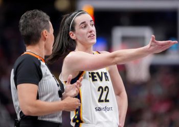 Everyone Had The Same Complaint About Caitlin Clark Tonight