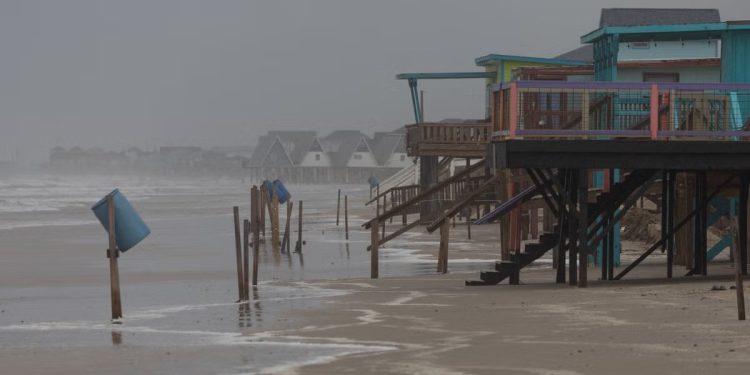 Hurricane Beryl makes landfall near Matagorda, rains and winds continue towards Houston