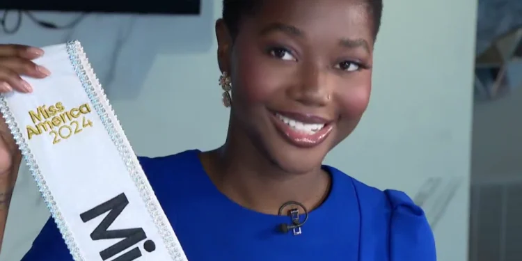 Newly crowned Miss Texas creates pageant history