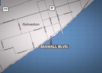 Sugar Land man working to restore power in Galveston arrested, accused of beating another lineman