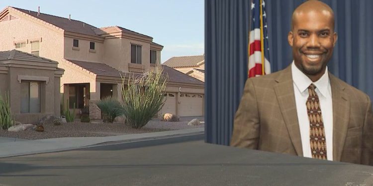 Detective claims he ‘snapped and strangled his wife to death.’ He then left her body at home with the kids and fled