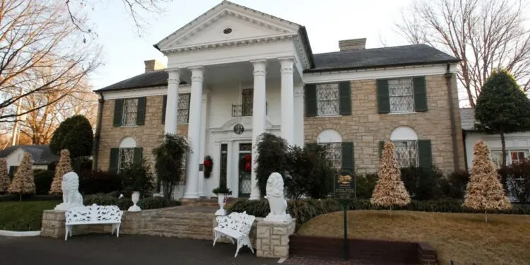 Missouri Woman Apprehended For Attempting To Defraud Presley Family Of Graceland