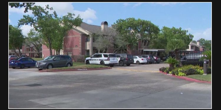 Arrest made in Texas City of man charged with murder in Seabrook