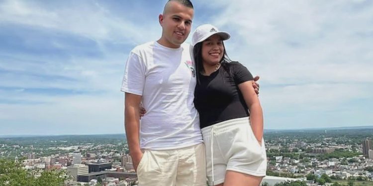 Richmond man charged with killing his wife found hanging from tree in Needville