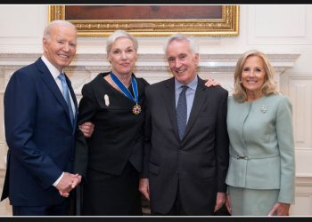 Cecile Richards receives Presidential Medal of Freedom for her contributions