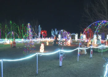 Couple ending beloved Christmas lights display after 22 years following cancer diagnosis