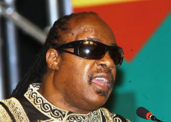 DAILY DIRT: Stevie was blind, but now he can see