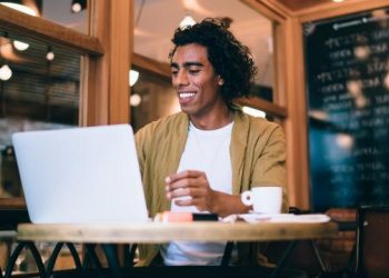 Eight Methods to Earn $200 (or More) a Day Working From Home