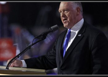 Former ICE Director Tom Homan Advises Boston Mayor Against Opposing Deportations, Calling it an Unwise Move