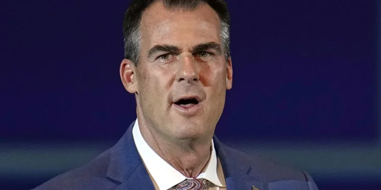 Oklahoma Launches Plan to Deport Criminal Immigrants, Aims to Lead Trump's Mass Deportation Effort