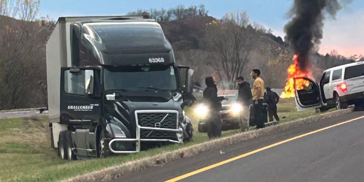 Kidnapping, police pursuit leads to deadly head-on crash in Missouri