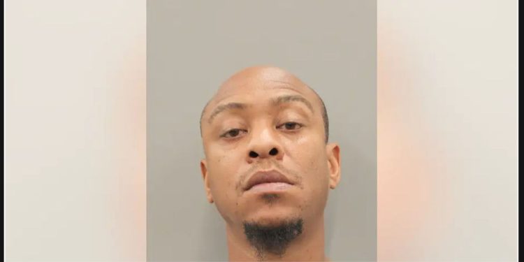 Man from Houston arrested and accused of murder in shooting incident at apartment complex