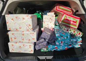 Oklahoma driver sentenced after police find 40 pounds of meth gift-wrapped like Christmas presents