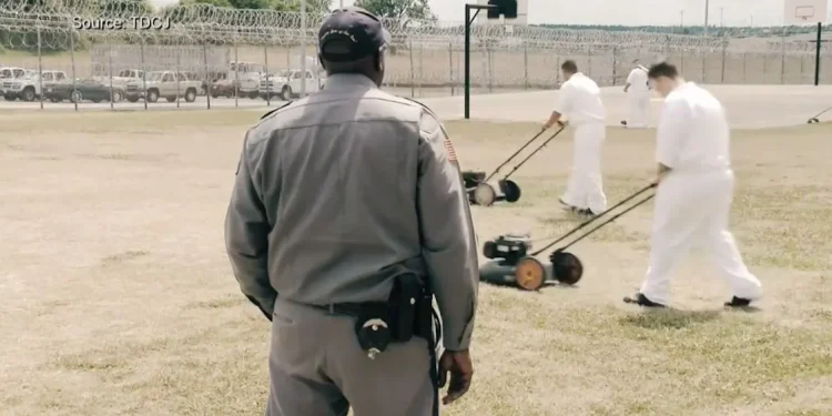 Texas Lawmakers Urge Action Amid Prison Staffing Crisis, Citing Public Safety Concerns