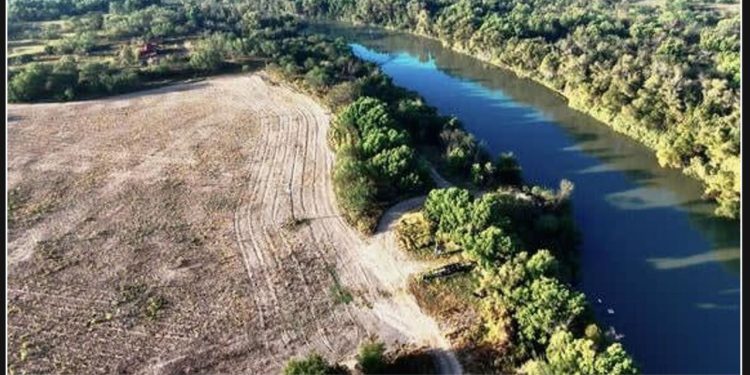 Texas to accept water from Mexico but requires adherence to treaty conditions