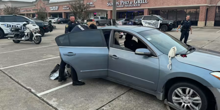 Three Suspects Arrested After High-Speed Chase in Sugar Land, $5,000 in Stolen Merchandise Recovered