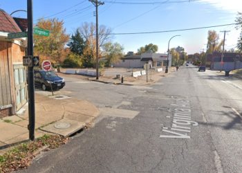 Woman Robbed at Gunpoint by Acquaintance During Car Ride in St. Louis