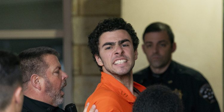 CEO ‘killer’ Luigi Mangione’s fellow inmates shout sick chants from prison as they complain about his cell ‘conditions’