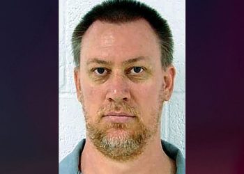 Missouri man hanged for raping, strangling a 9-year-old with chicken wire, and putting the body in a sinkhole.