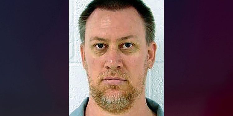 Missouri man hanged for raping, strangling a 9-year-old with chicken wire, and putting the body in a sinkhole.