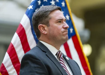 Missouri’s attorney general says abortions after viability remain illegal under new amendment