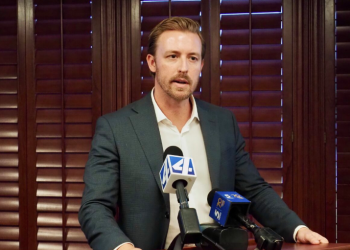 Oklahoma education official suggests verifying students' immigration status