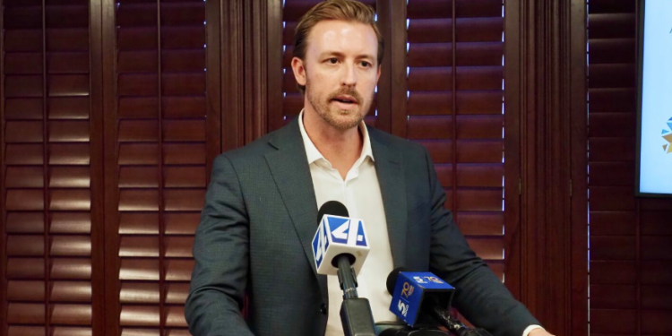 Oklahoma education official suggests verifying students' immigration status