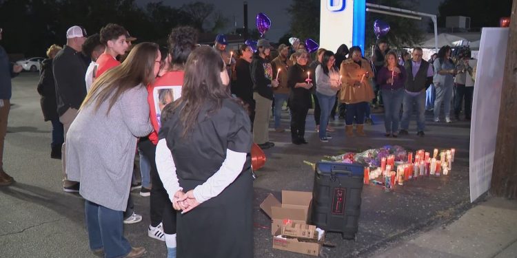 'She was so afraid of him' Vigil held for mother of 3 allegedly beaten to death by estranged husband in motel room