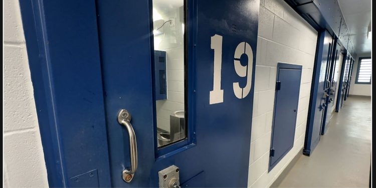 Sheriff plans to use jail for large-scale deportations