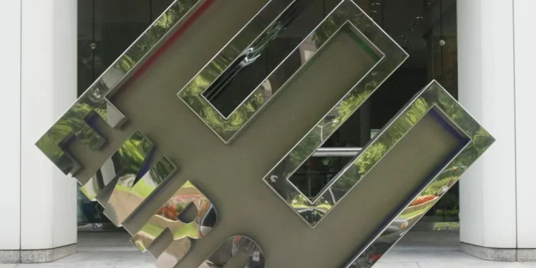 ‘Enron CEO’ Connor Gaydos hit in the face with pie in New York City