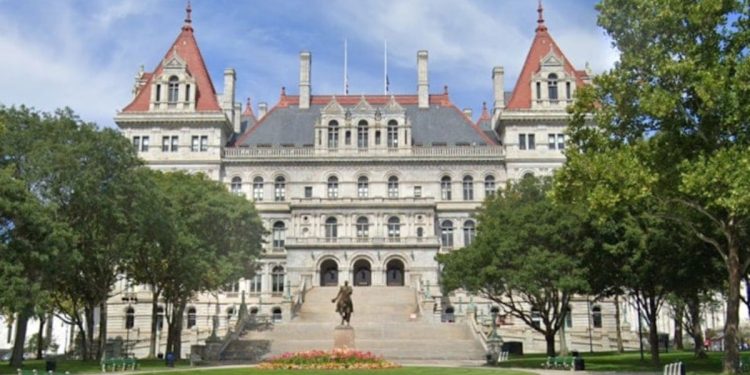 New York AG Letitia James Joins 20-state Coalition To Stop Federal Employee Buyout Plan In Court