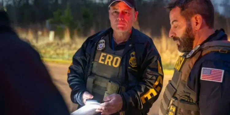 ICE detained 646 undocumented immigrants, including 543 criminal offenders, in the Houston area during a joint law enforcement operation