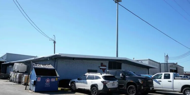 Over 640 Apprehended During Weeklong ICE Operation In Houston Area, Officials Confirm