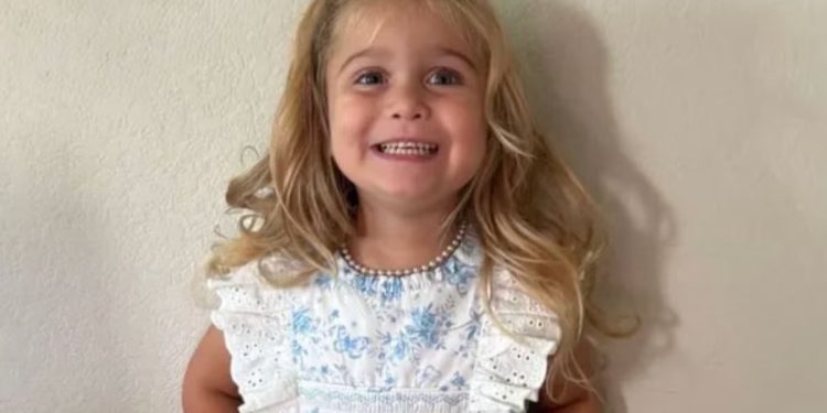 4-year-old Girl Died When Her Severely Intoxicated Mother Went To Take A Shower Instead Of Helping Her Daughter Who Was Trapped In The Sinking Car She Crashed Into A Canal; Mother Charged