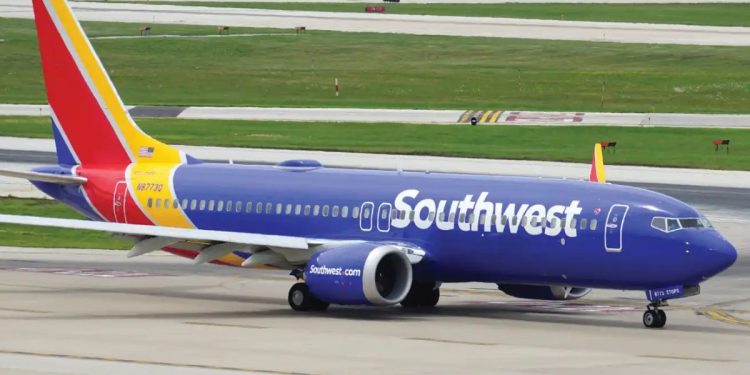 Female Southwest Airlines Passenger Removed Clothes And Used The Bathroom On Her Seat As Plane Landing