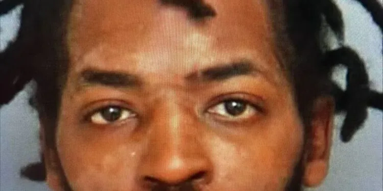 U.S. Marshals searching for armed fugitive Antwone Grooms in Charles County