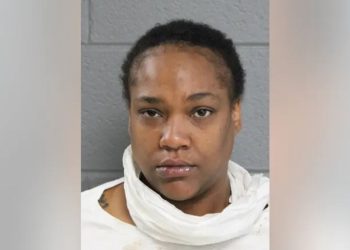 Chicago Woman Charged With Triple Stabbing