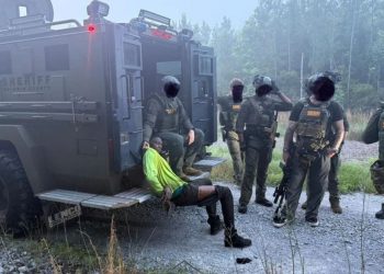 SWAT And dogs arrest armed fugitive after 6-hour Baldwin County manhunt