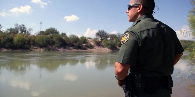 Smugglers Float Ram Truck Filled With Drugs Across The Texas River