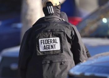 Texas ICE Agents Arrest More Than 400 Migrants In Massive Operation