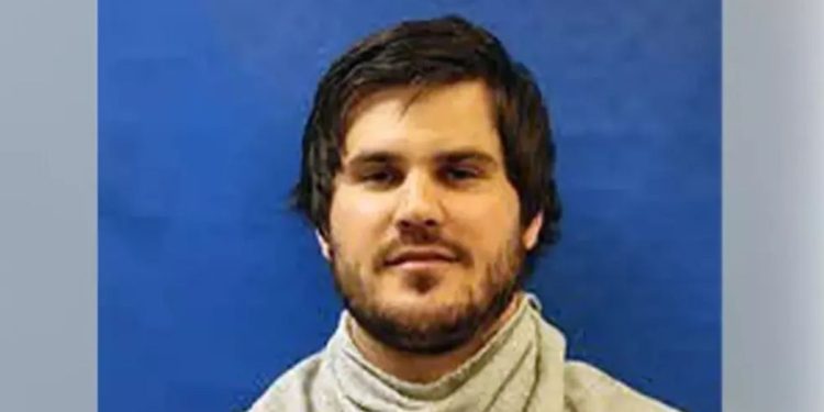 Texas Murder Suspect On The Run After Removing Ankle Monitor