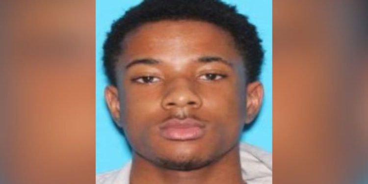 ‘Dangerous fugitive’ at large in Kansas City, police say