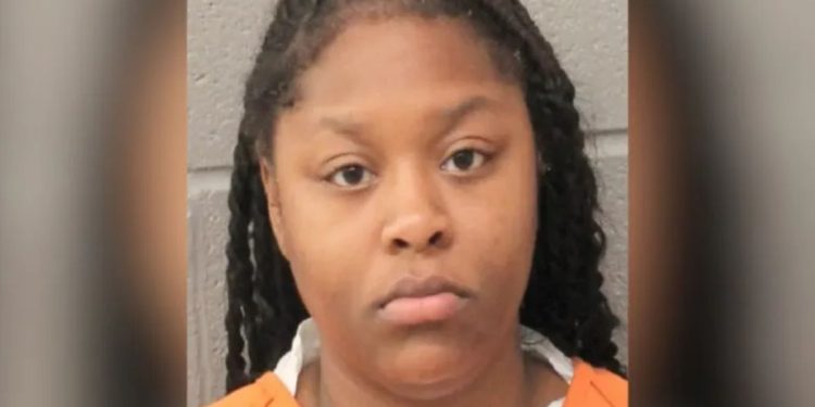 22-year-old Man Died After The 25-year-old Woman He Was “in A Dating Relationship” With Shot Him To Death As Soon As He Arrived To Their Shared Apartment To Pick Up His Stuff; Woman Apprehended