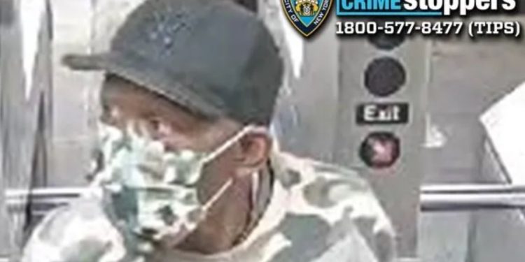 26-year-old Woman Slashed, Beaten And Robbed At Brooklyn Subway Station