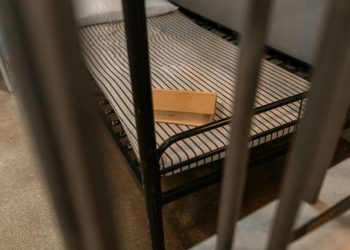 Iowa Man Sentenced To 2 Years In Jail After Threatening Arizona Detective